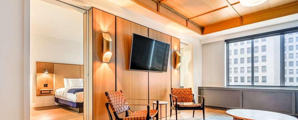Hotel St. Regis Detroit Room photo