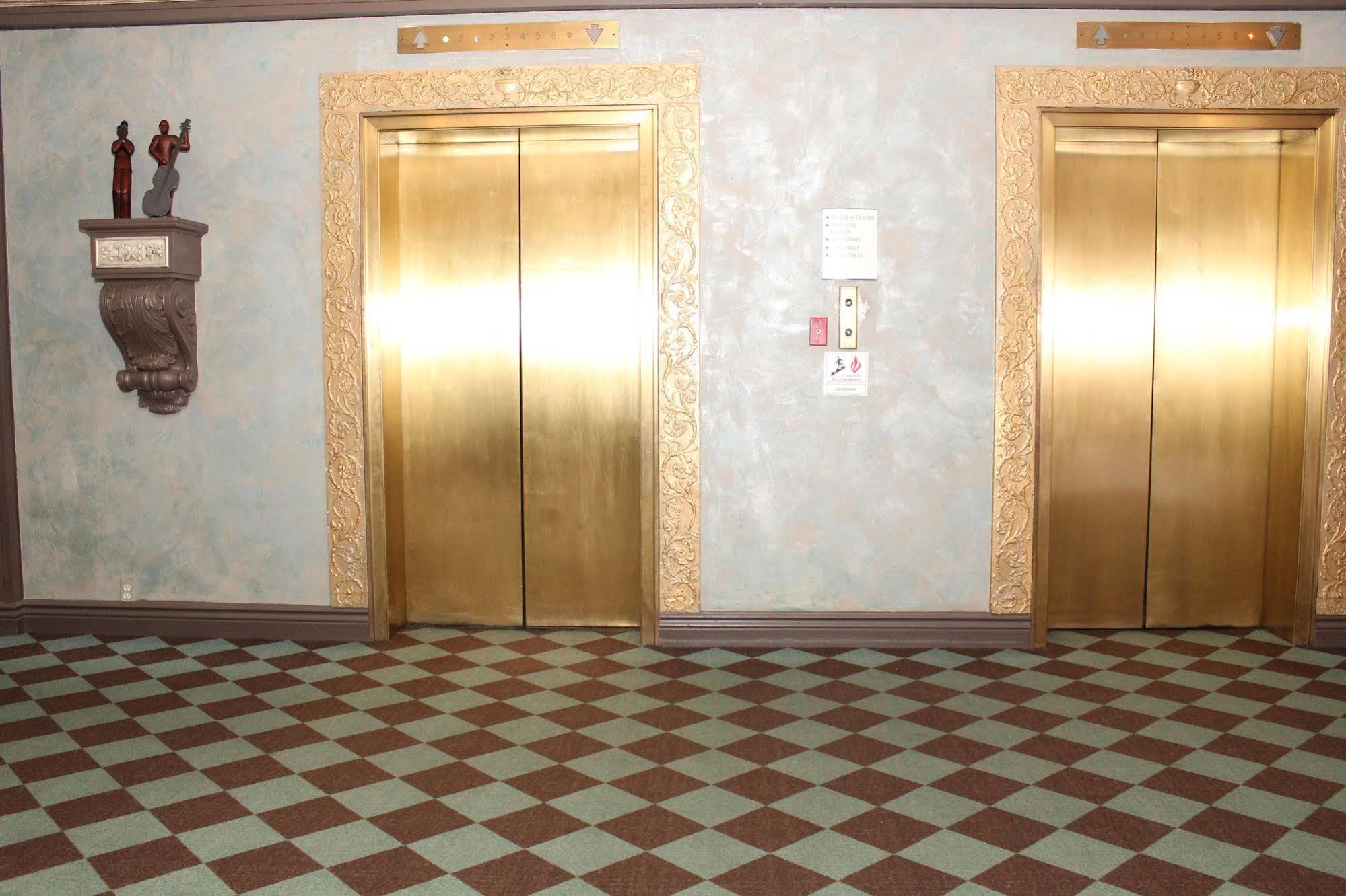 Hotel St. Regis Detroit Exterior photo